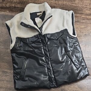 HEM & THREAD Black Puffer Lets Get Lost Vegan Vest  Cream Sherpa Collar Sz L